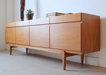 イブコフォードラーセン サイドボード