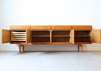 イブコフォードラーセン サイドボード