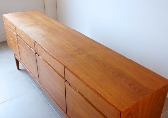 イブコフォードラーセン サイドボード