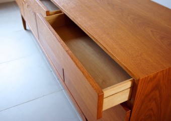 イブコフォードラーセン サイドボード