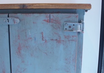 インダストリアルキャビネット