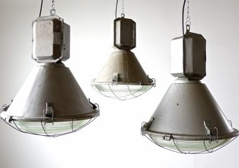 Industrial steel pendant lamp
