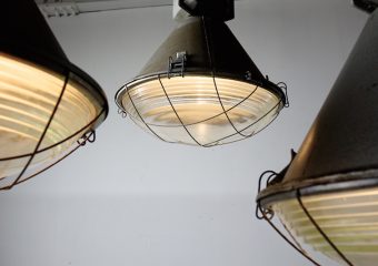 Industrial steel pendant lamp