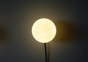 Milky wall lamp