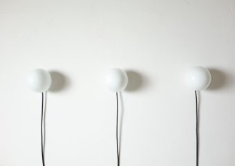 Milky wall lamp