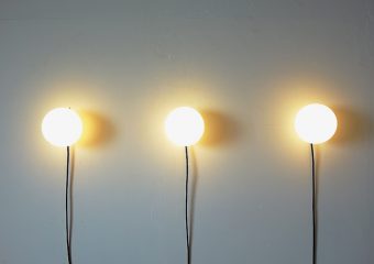 Milky wall lamp