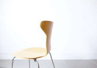 Mosquito chair (beech) by Arne Jacobsen