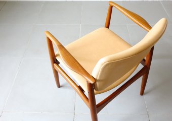 Model 67 armchair by Erik Buck