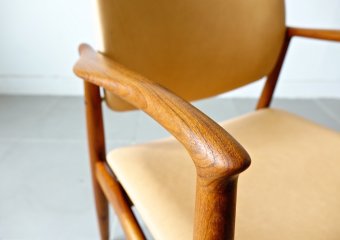 Model 67 armchair by Erik Buck