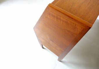 Writing Bureau by Nils Jonsson