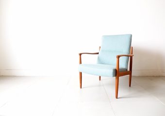 Eazy chair by Broderna Anderssons