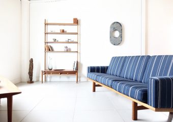 GE236 sofa by Hans J. Wegner