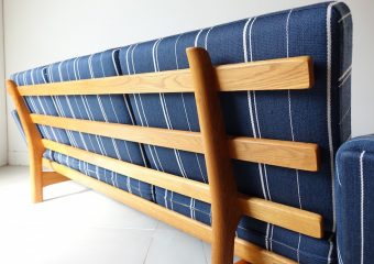 GE236 sofa by Hans J. Wegner