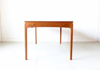 Anonymous dining table