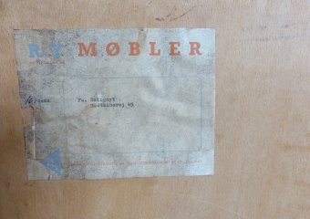Cabinet (teak) by Hans J. Wegner for RY mobler