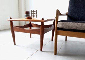 Side table by Illum Wikkelso