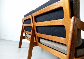 2P Sofa by Illum Wikkelso
