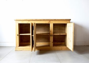 Vintage pine cabinet Vintage pine cabinet