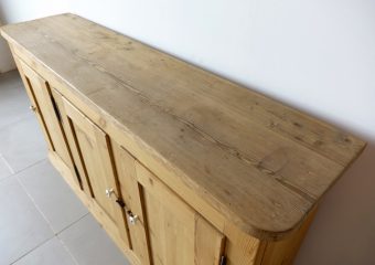 Vintage pine cabinet Vintage pine cabinet
