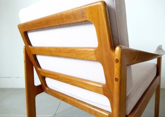 Eazy chair by Illum Wikkelso Eazy chair by Illum Wikkelso