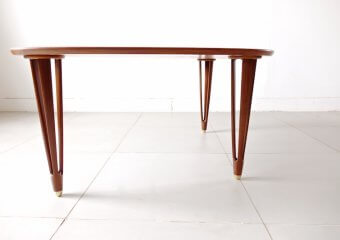 Tripod Coffee Table by BC Mobler / ヴィンテージ 北欧家具