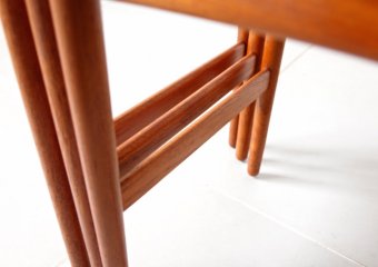 AT40 Nesting table (solid teak) by Hans J. Wegner