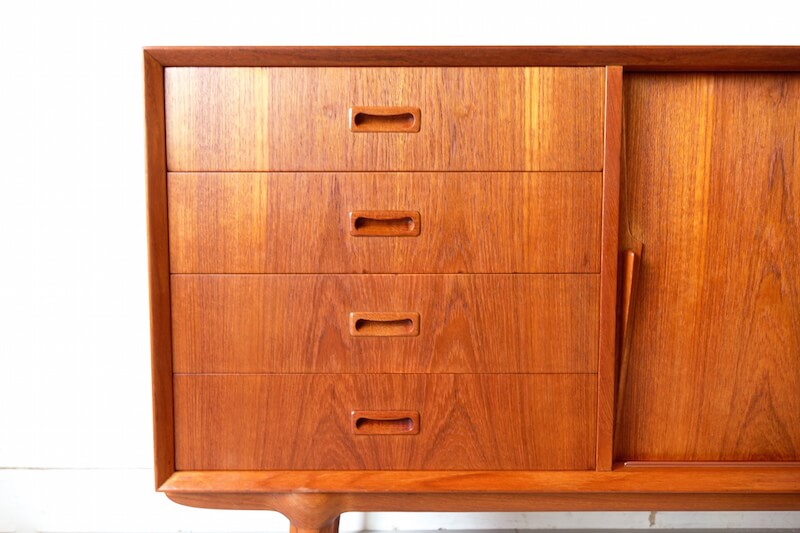 Bellbet | Sideboard by Gunni Omann for Omann Jun