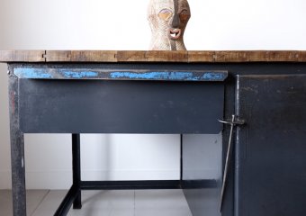 Huge long shop counter /industrial