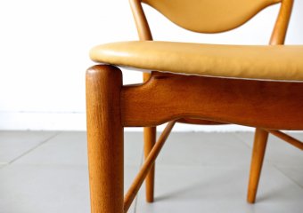 "Bo63" With Dining Table By Finn Juhl For Bovirke