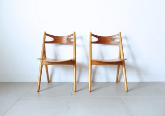 CH29 Sawbuck chairs/First edition by Hans J. Wegner