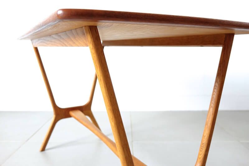 Danish unsigned table 北欧ヴィンテージテーブル Danish unsigned table 北欧ヴィンテージテーブル