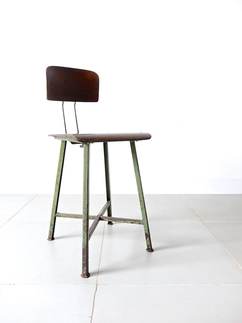 Industrial work stool