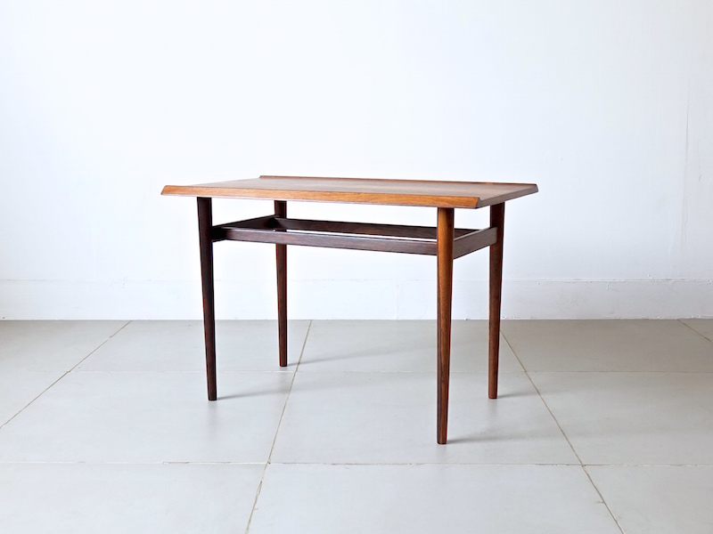 Side table in rosewood by Ib Kofod Larsen