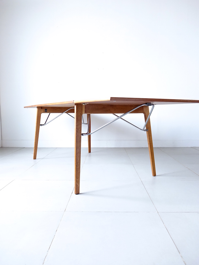 Dining table Model.162 by Borge Mogensen