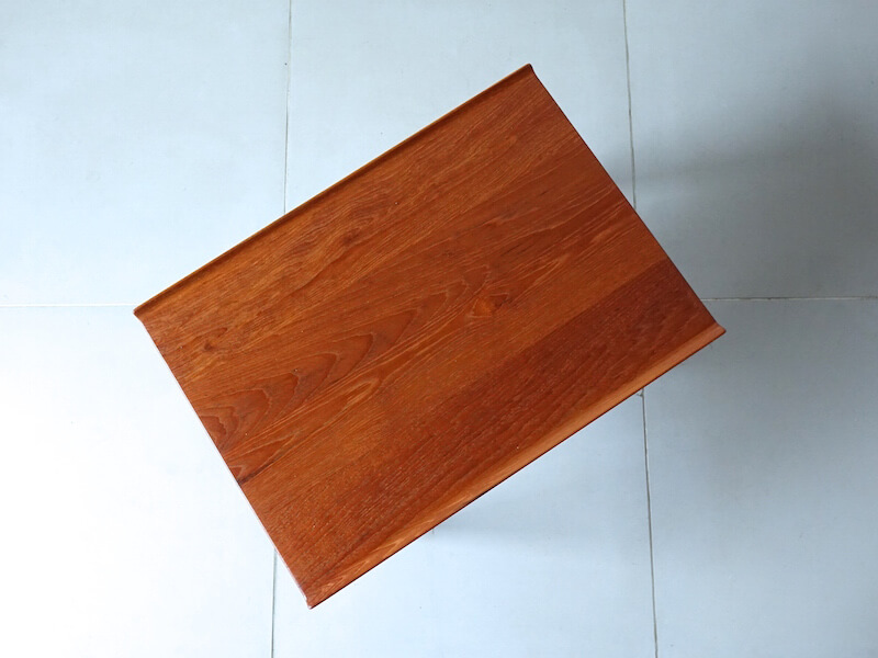 Side table FD635 by Finn Juhl for France & Daverkosen Side table FD635 by Finn Juhl for France & Daverkosen