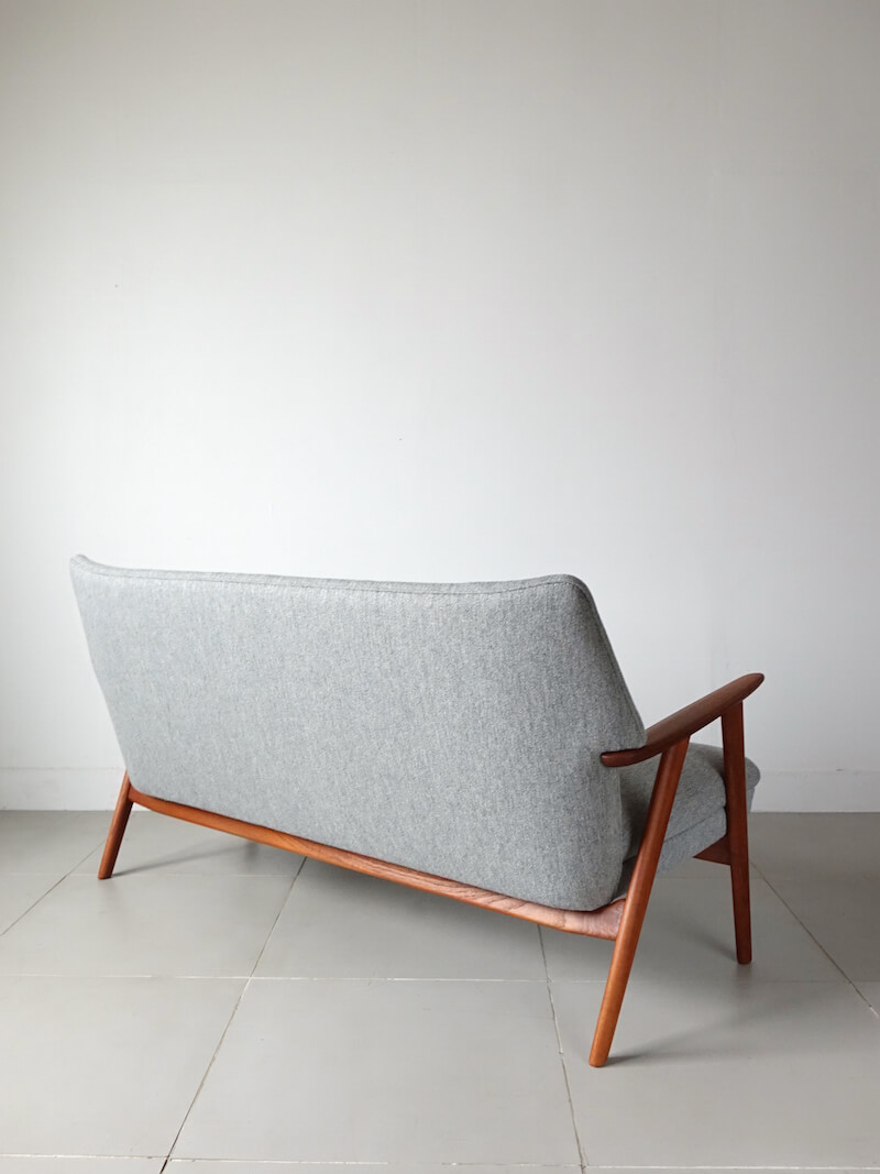 Model.230 sofa by Kurt Olsen for Slagelse Mobelvark