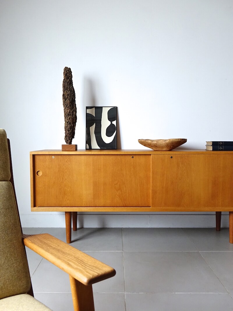 Bellbet | RY26 sideboard by Hans J. Wegner for RY Mobler (oak)