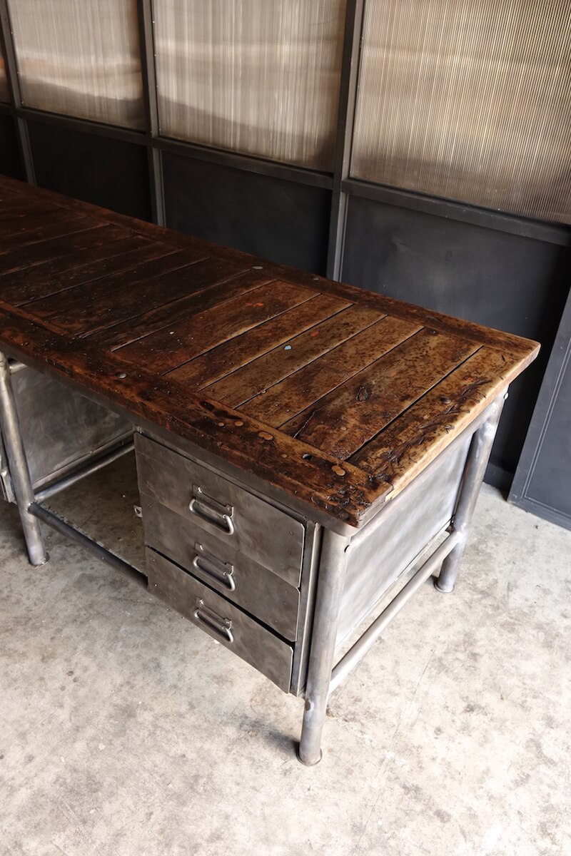Huge iron shop counter / ヴィンテージインダストリアルカウンター