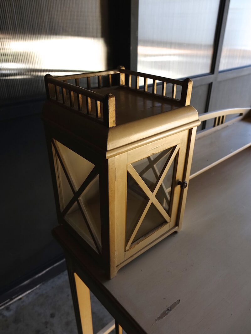 Unique vintage desk Unique vintage desk