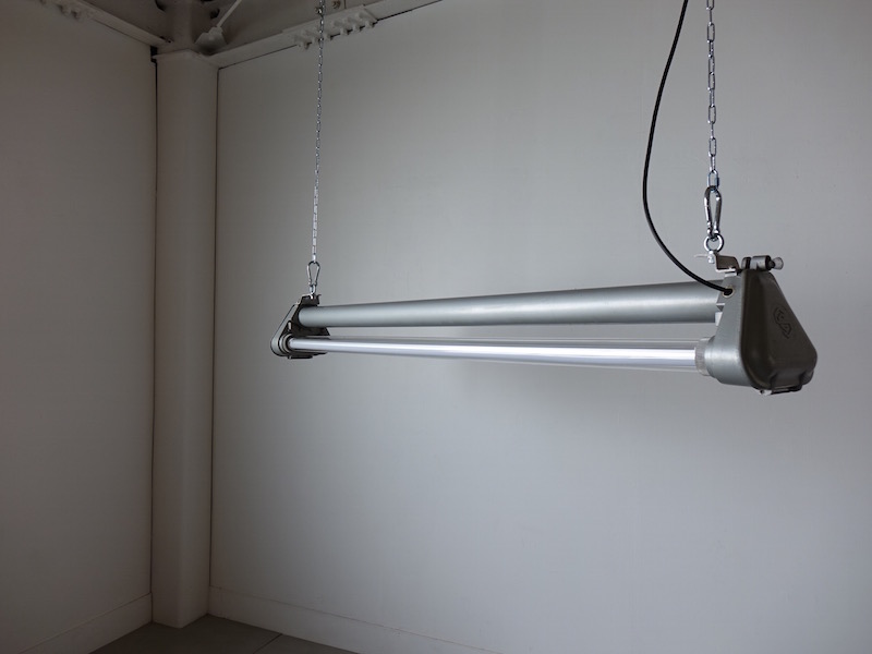 Bellbet | Long tube lamp