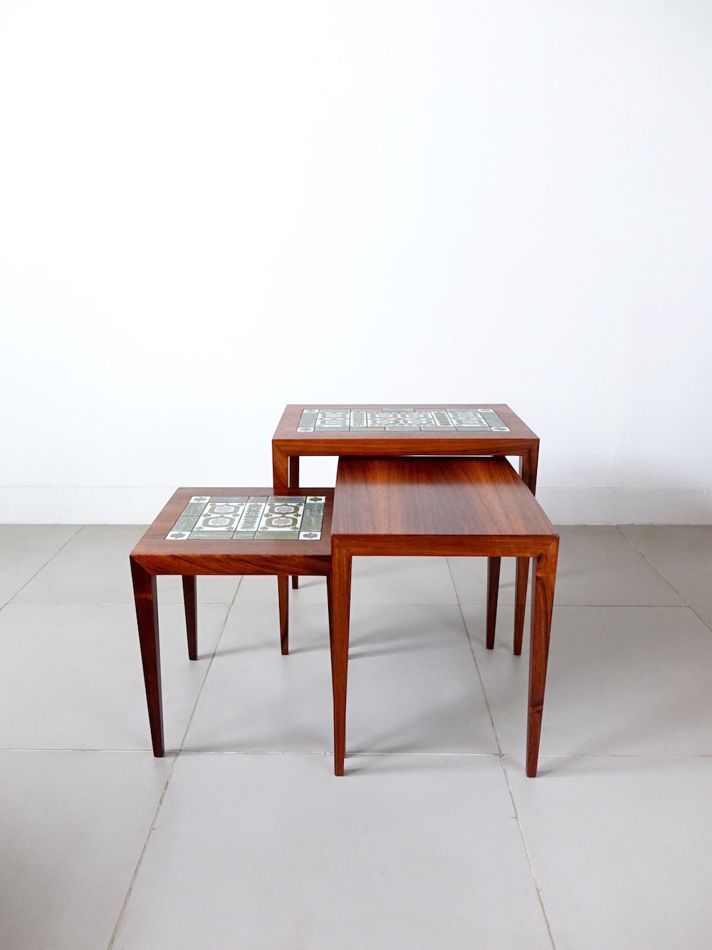 Tenera Tile top nesting table by Haslev with Royal Copenhagen 004D215