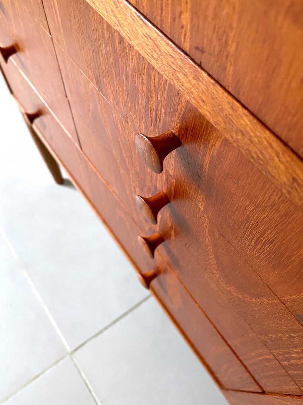 Cabinet by Finn Juhl for Soren Willadsen Cabinet by Finn Juhl for Soren Willadsen