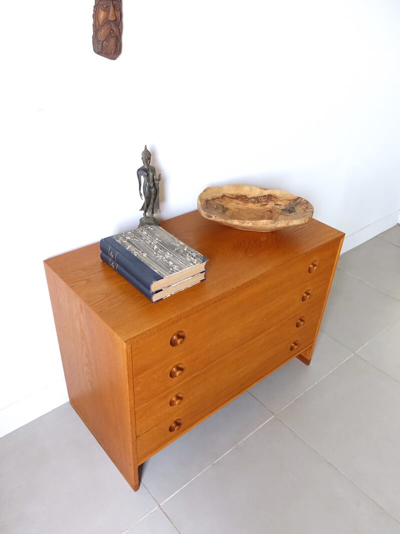 RY series chest by Hans J. Wegner for RY Mobler