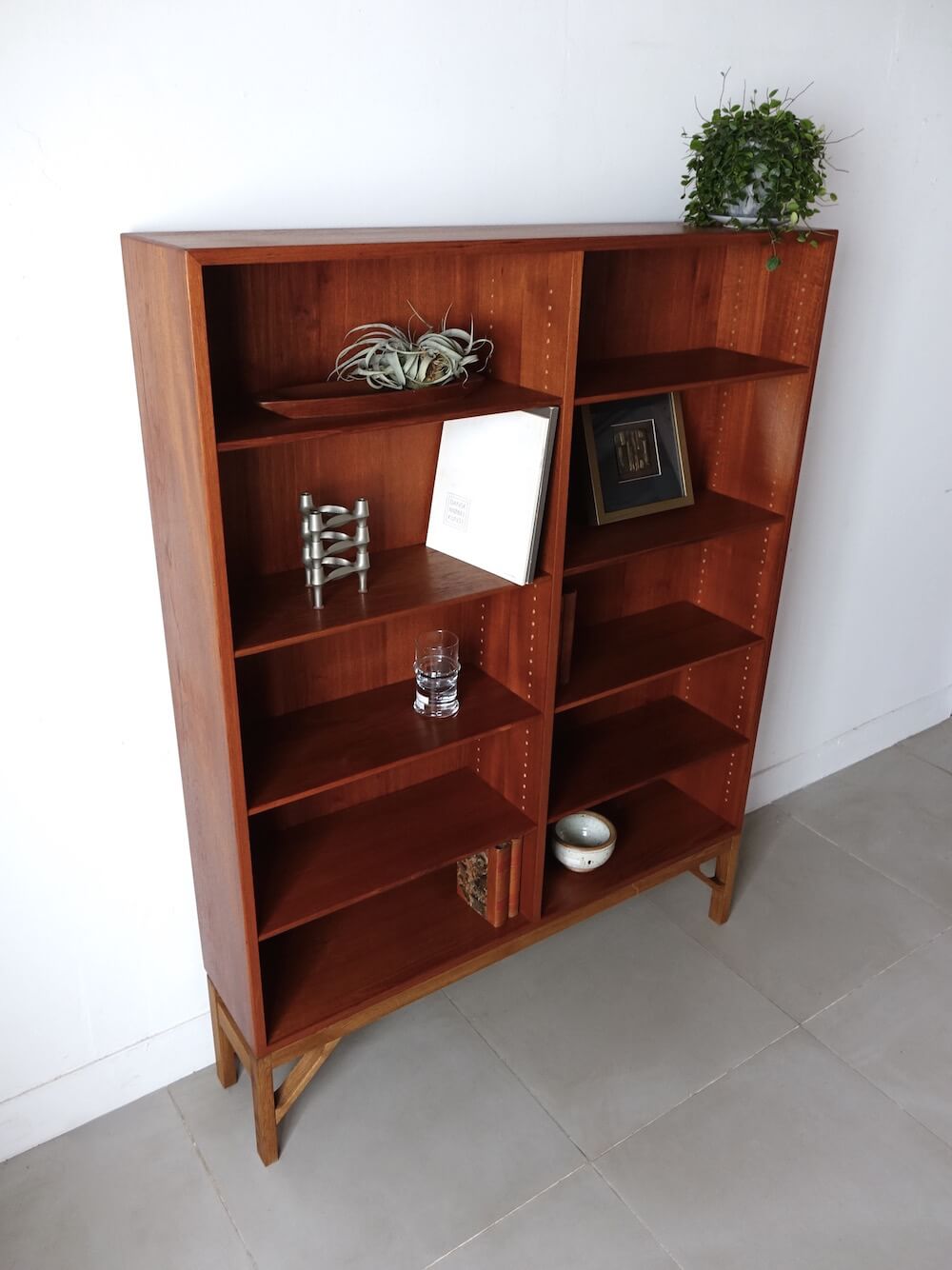 Bookcase in teak / oak by Borge Mogensen for FDB