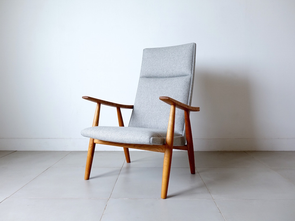 Highback chair GE260A by Hans J. Wegner for GETAMA Highback chair GE260A by Hans J. Wegner for GETAMA