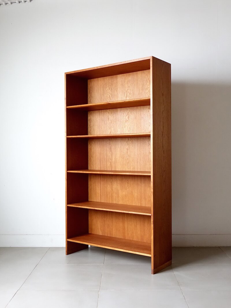 RY8 Bookshelf by Hans J. Wegner for RY mobler