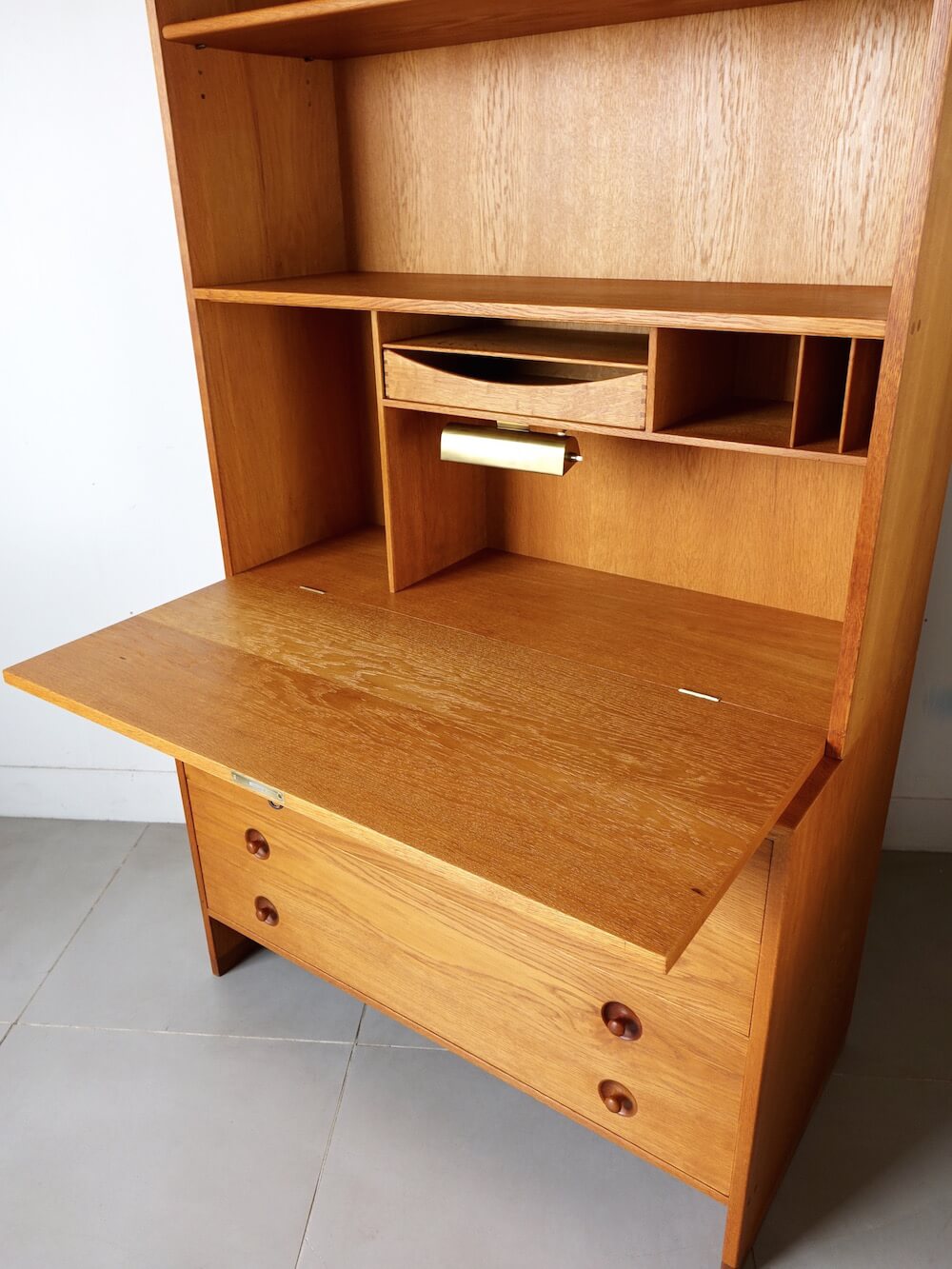 RY series writing cabinet by Hans J. Wegner in oak