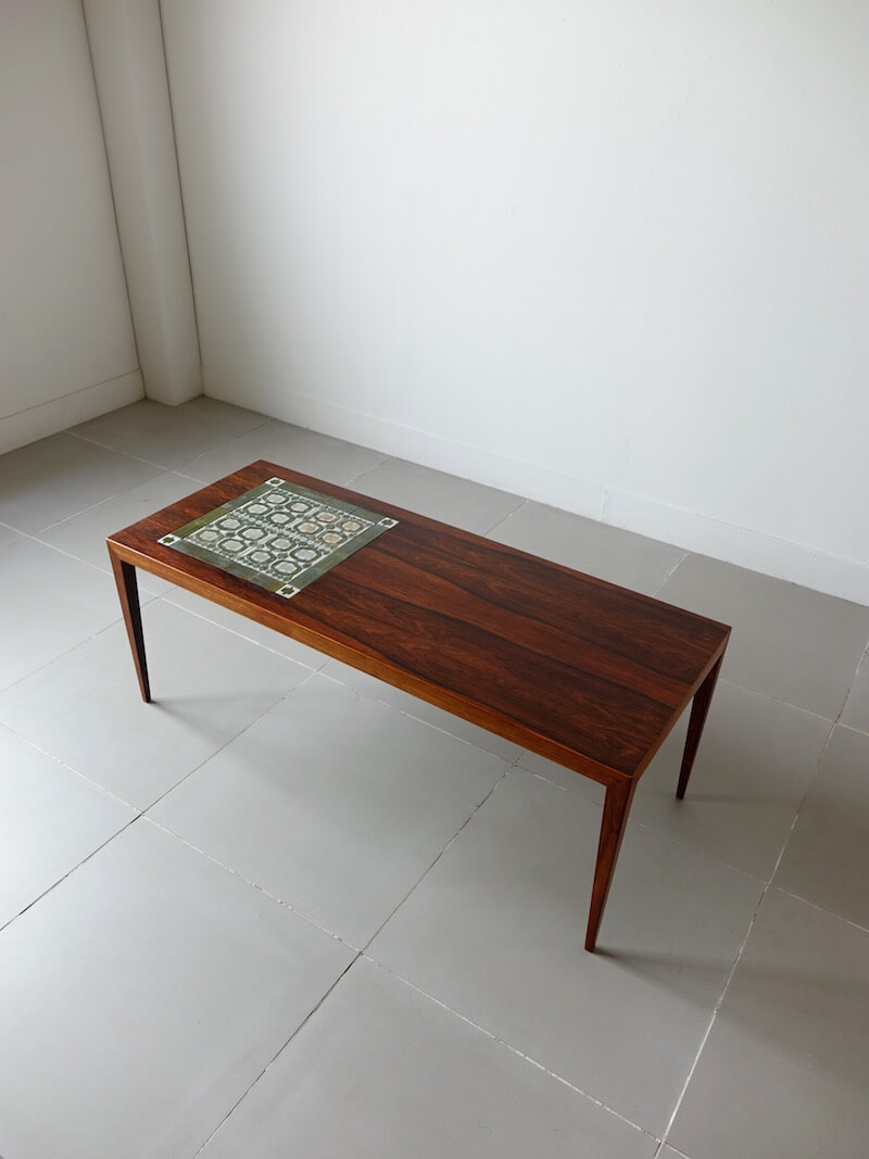 Tenera Coffee table by Haslev with Royal Copenhagen