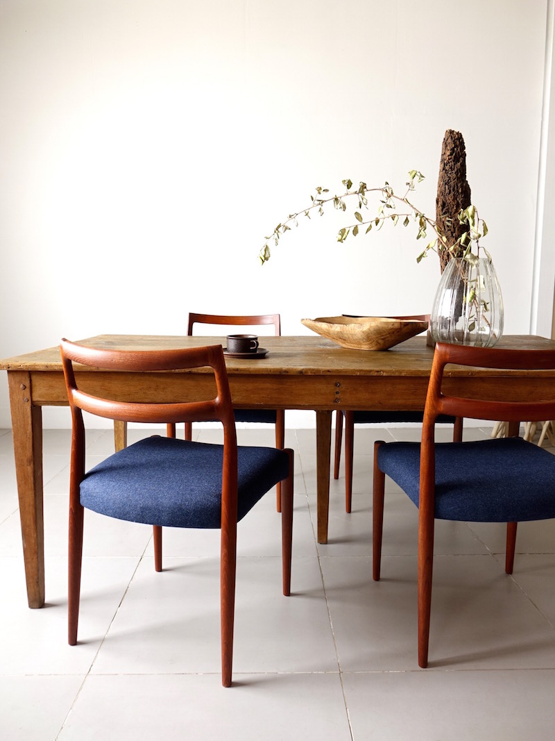 Model Anne dining chairs by Johannes Andersen for Uldum Møbelfabrik