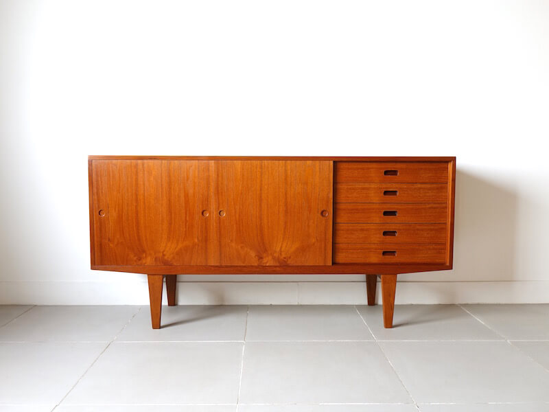 Danish anonymous sideboard in teak Danish anonymous sideboard in teak